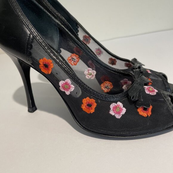 BCBGirls Docre Mesh Peep Toe Heels Stilettos Size 5.5 Black Floral Embroidered - Picture 2 of 12